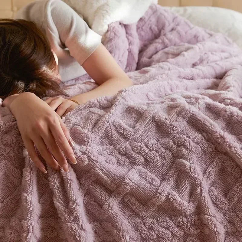 Stylish Thick Lambswool Winter Blanket with an Elegant Accent