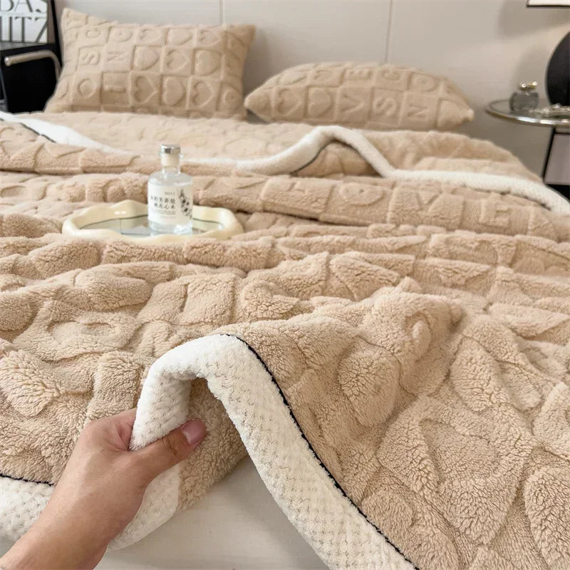 Thick Heart Fleece Blanket