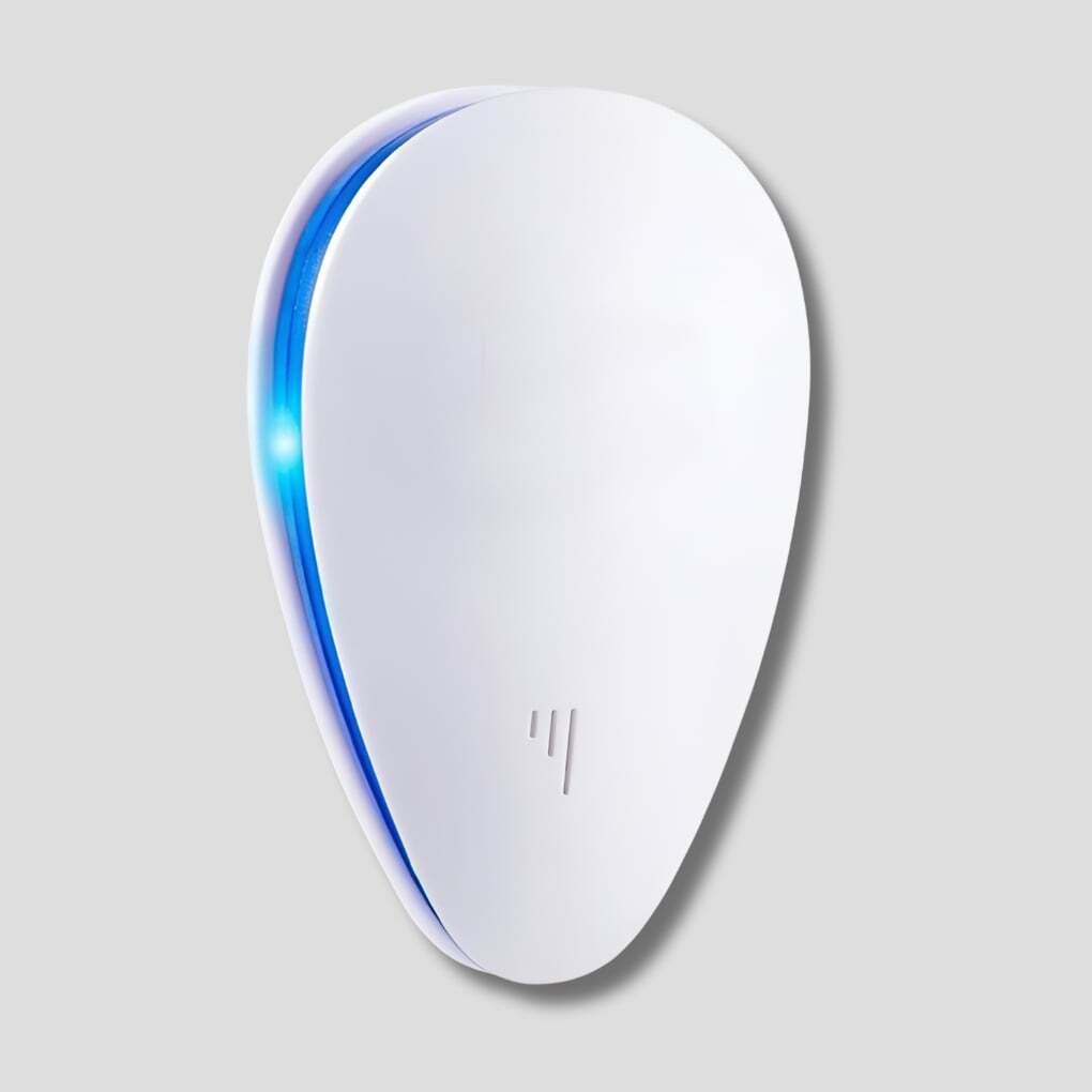 Ultrasonic Repeller for Effective Pest Control