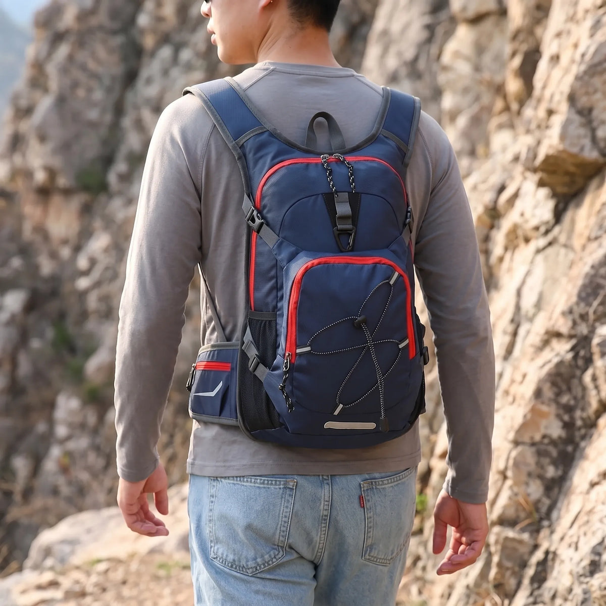 Unisex Lightweight Hydration Backpack for Hiking & Outdoors