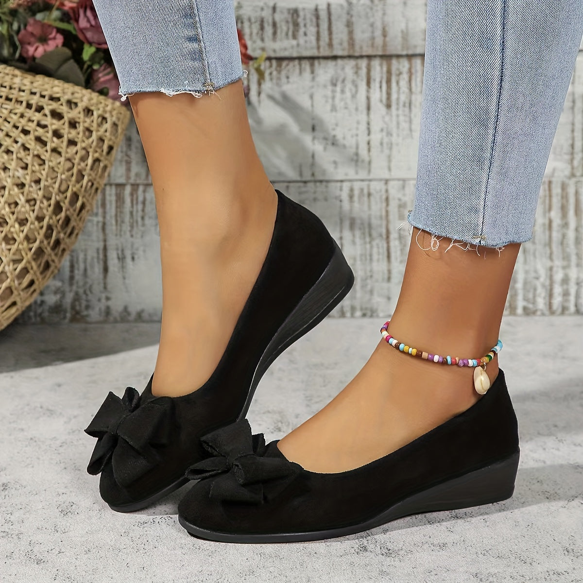 Women's Bow Detail Round-Toe Slip-On Wedge Ballet Flats