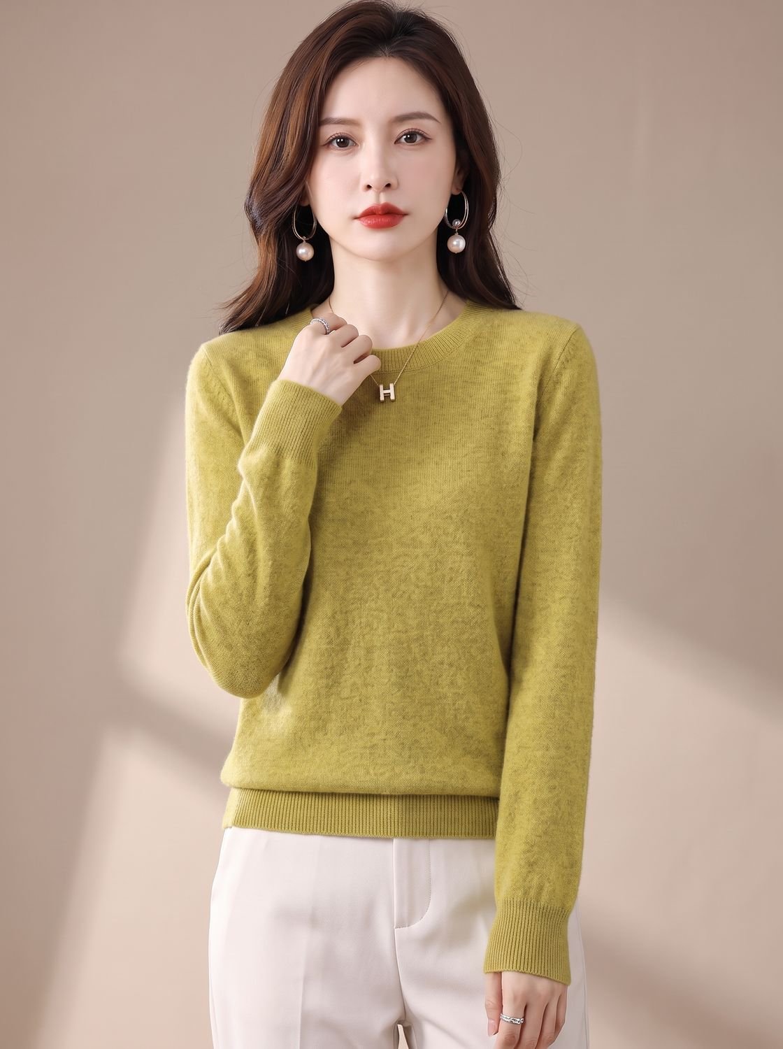 Women's Classic Crew-Neck Long-Sleeve Sweater
