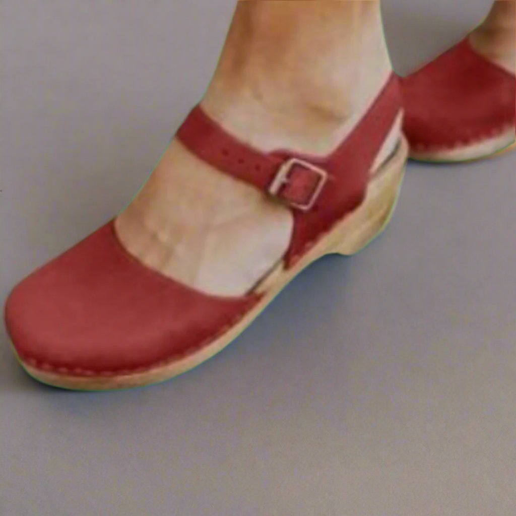 Women's Closed-Toe Platform Heeled Clogs with Ankle Strap