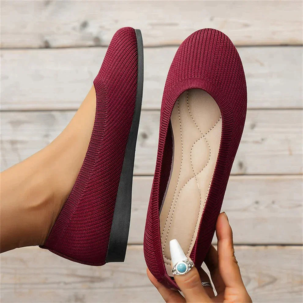 Women's Comfortable and Lightweight Slip-On Shoes with 5-Degree Toe Angle