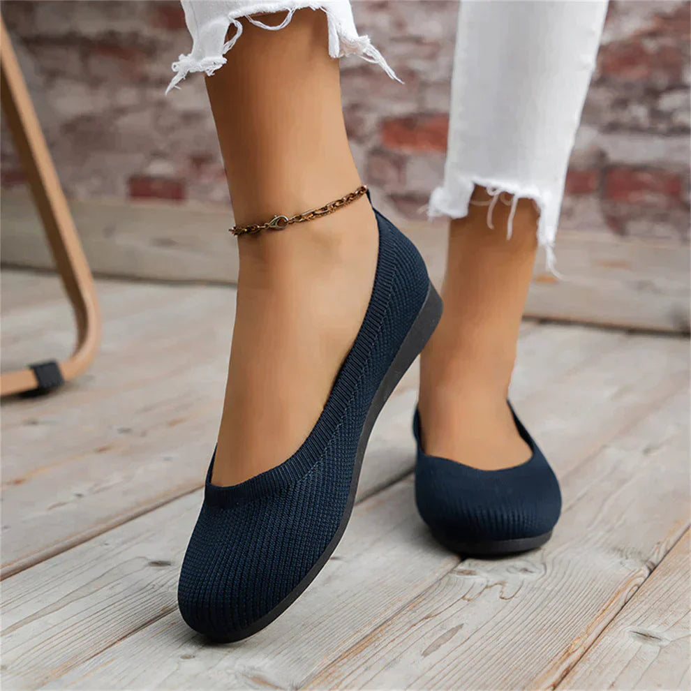 Women's Comfortable and Lightweight Slip-On Shoes with 5-Degree Toe Angle