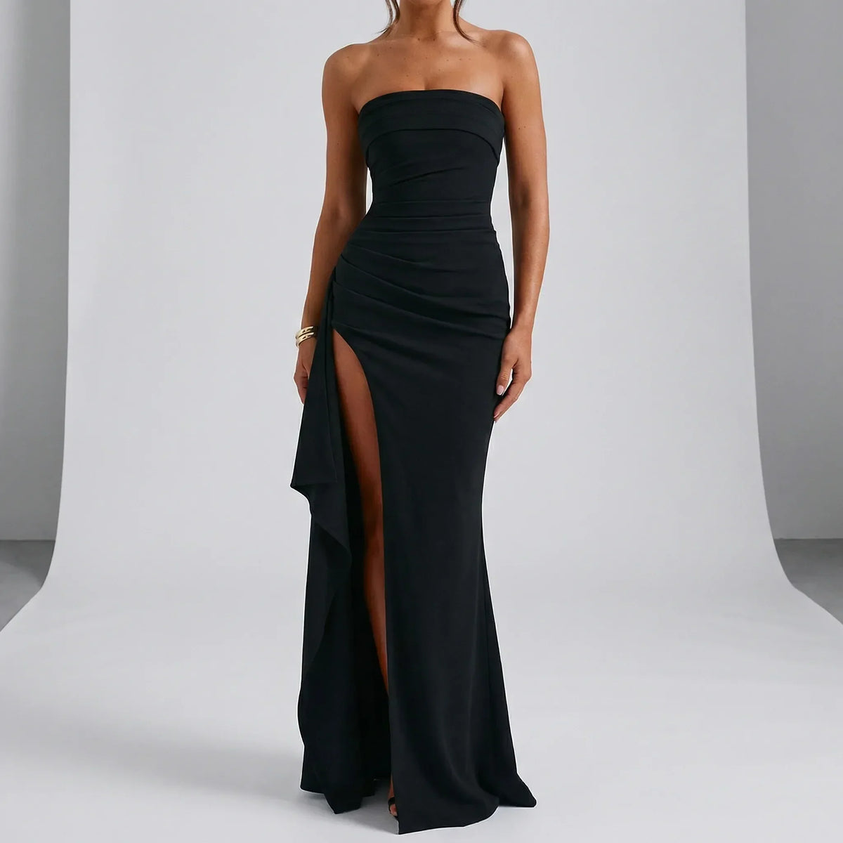 Women's Evening Dress with High Slit – Elegant and Flattering Maxi Dress