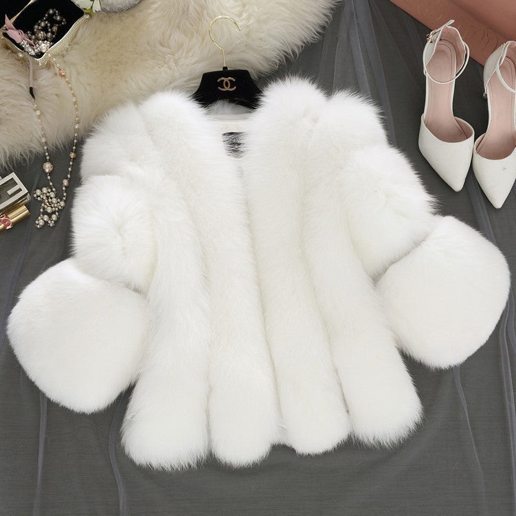 Women's Fluffy Coat with Wide-Cut Sleeves