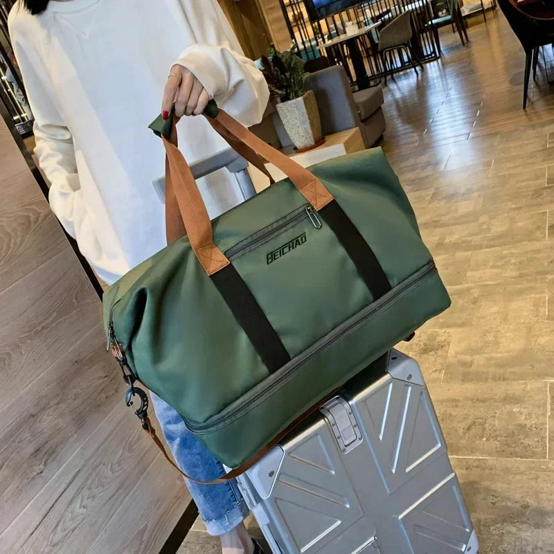 Women's Large Capacity Gym and Travel Bag with Wet-Dry Separation