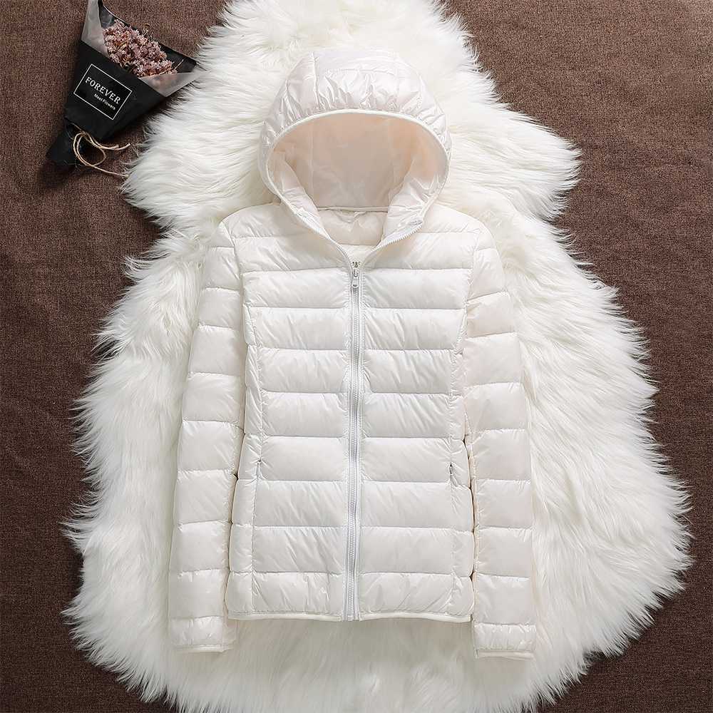 Women's Lightweight Hooded Puffer Jacket
