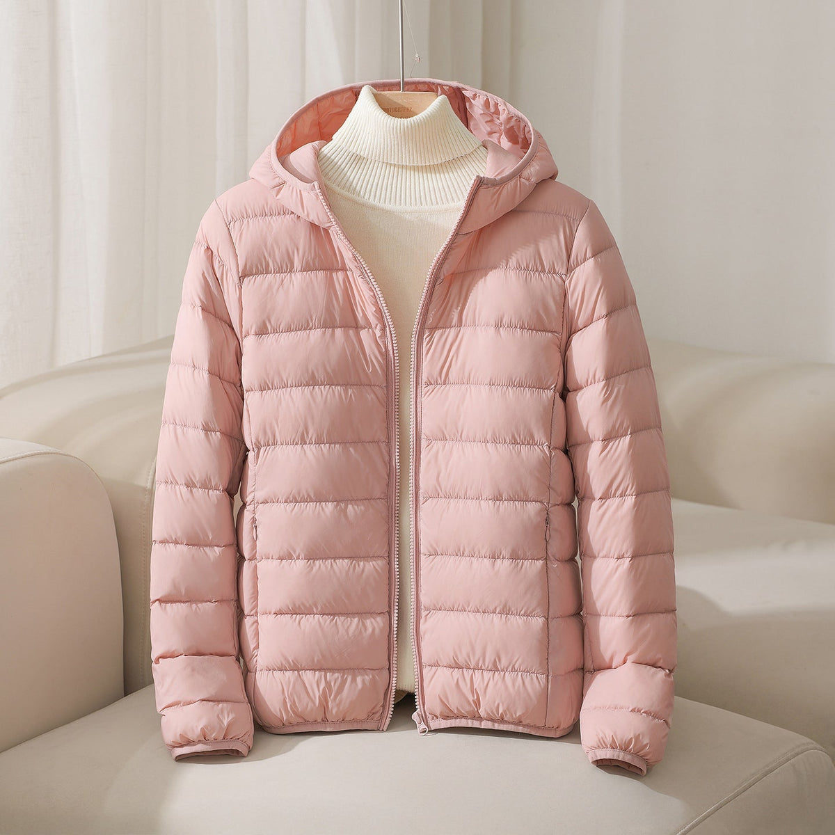 Women's Lightweight Hooded Quilted Jacket