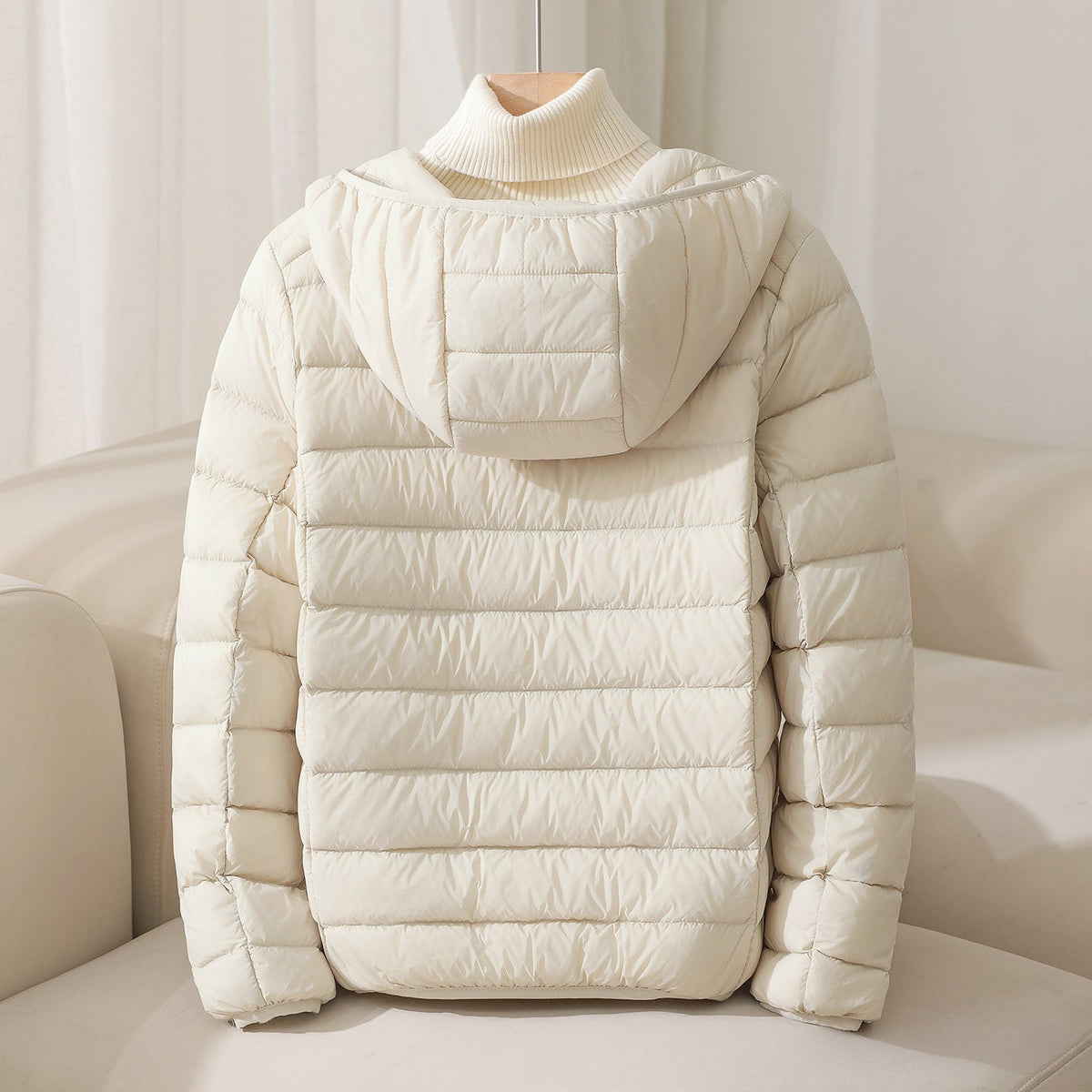 Women's Lightweight Hooded Quilted Jacket