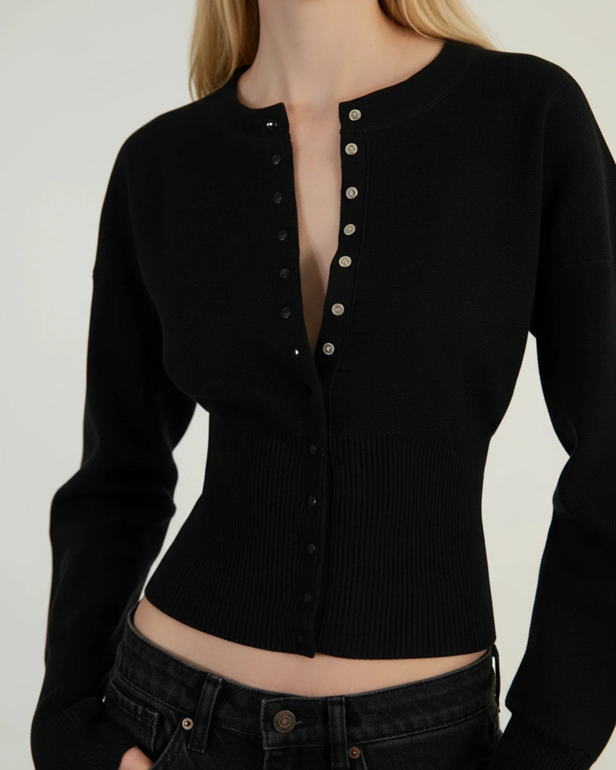 Women's Long-Sleeved Cropped Cardigan