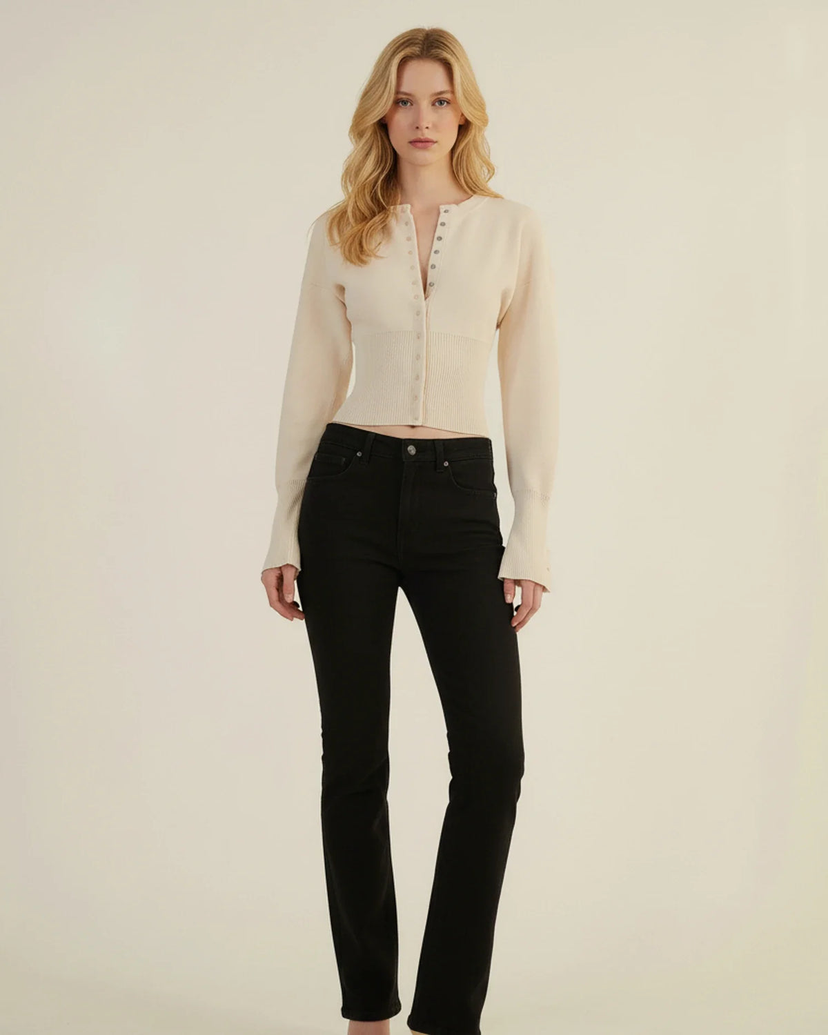 Women's Long-Sleeved Cropped Cardigan