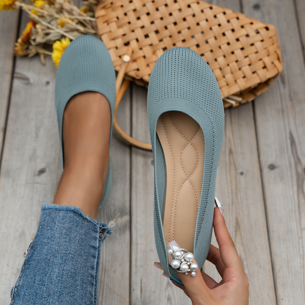 Women's Orthopedic Ballet Flats with Comfort Sole and Classic Design
