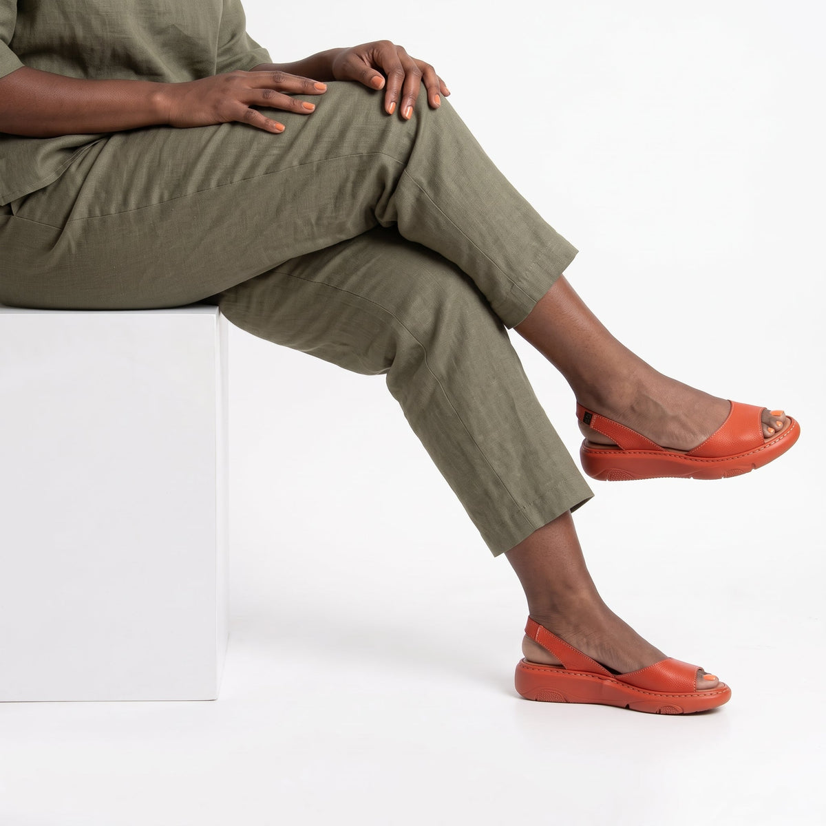 Women's Orthopedic Low-Heel Comfort Sandals