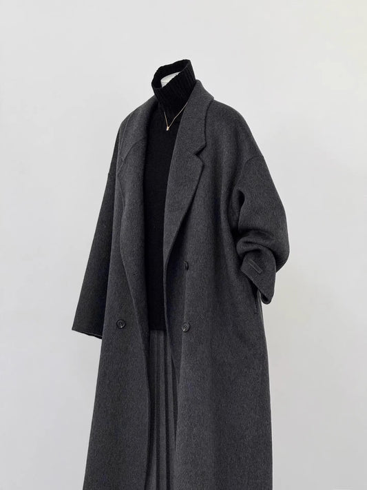 Women's Oversized Coat with Wide Lapels, Relaxed Silhouette and Pockets
