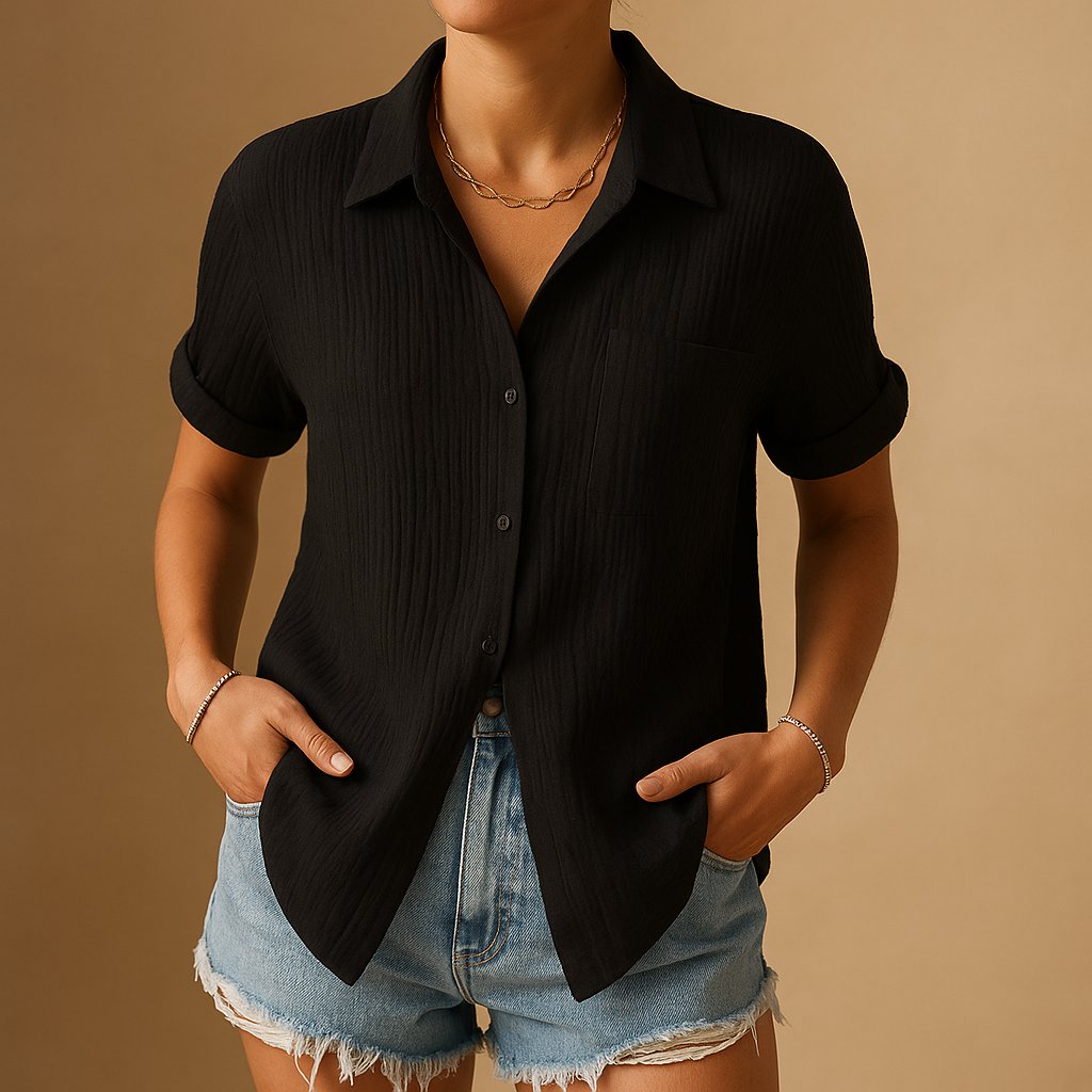 Women's Relaxed-Fit Short-Sleeve Button-Down Shirt
