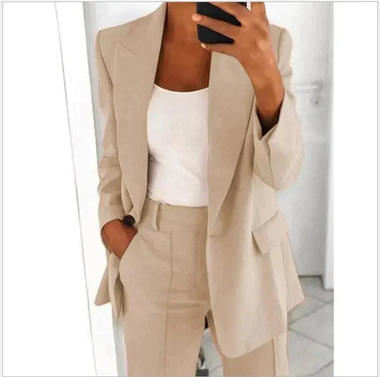 Women's Relaxed-Fit Suit Set