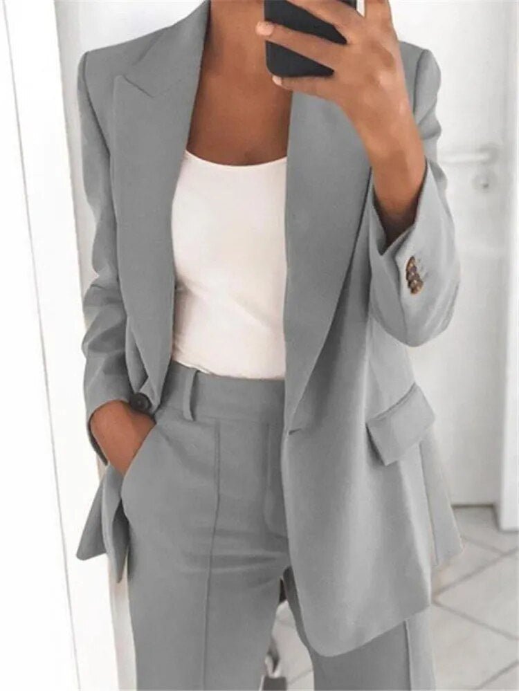 Women's Relaxed-Fit Suit Set