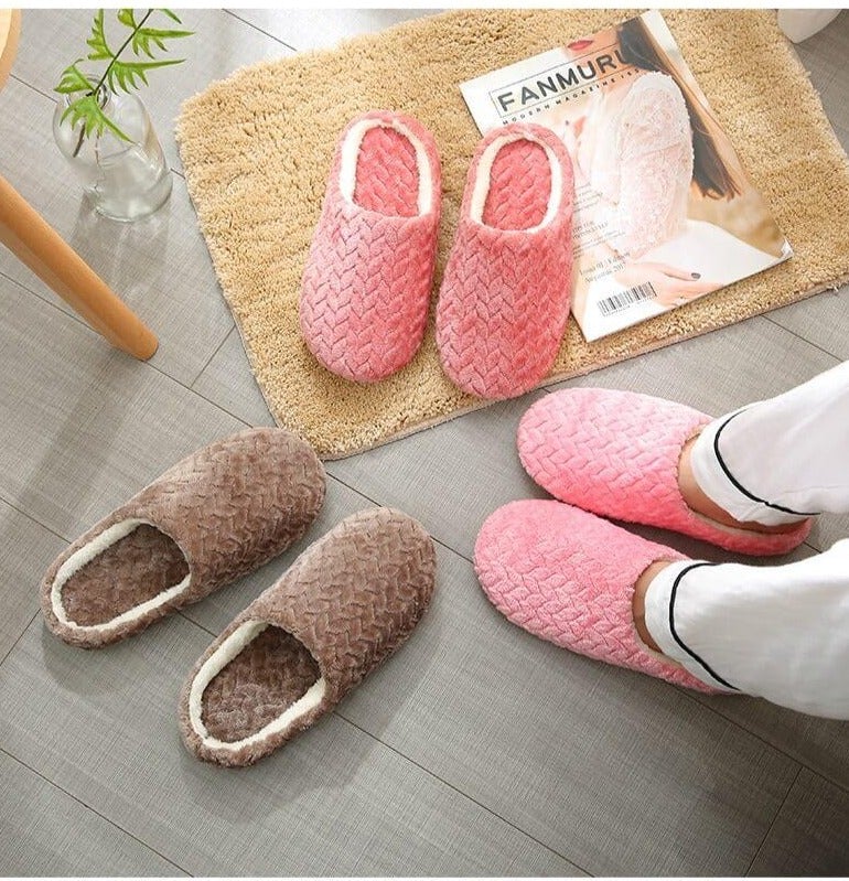 Women's Slippers with Fluffy and Non-Slip Sole