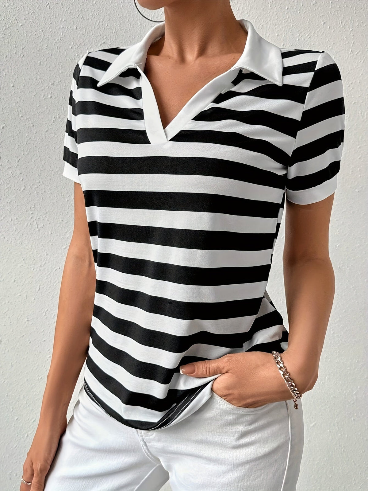 Women's Stylish Striped Short-Sleeve T-Shirt