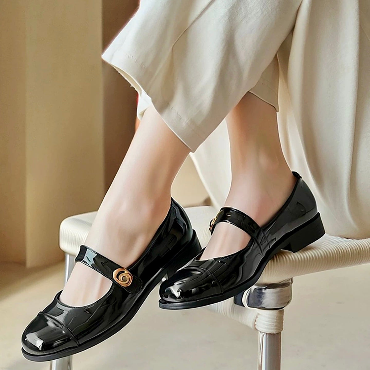 Women's Wide Toe Box Mary Jane Flats with Arch Support