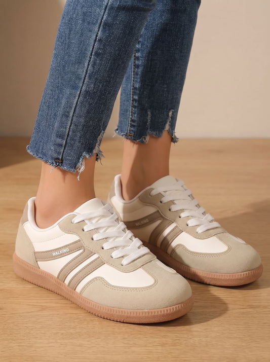 Women's Wide Toe Box Orthopedic Lace-Up Sneakers