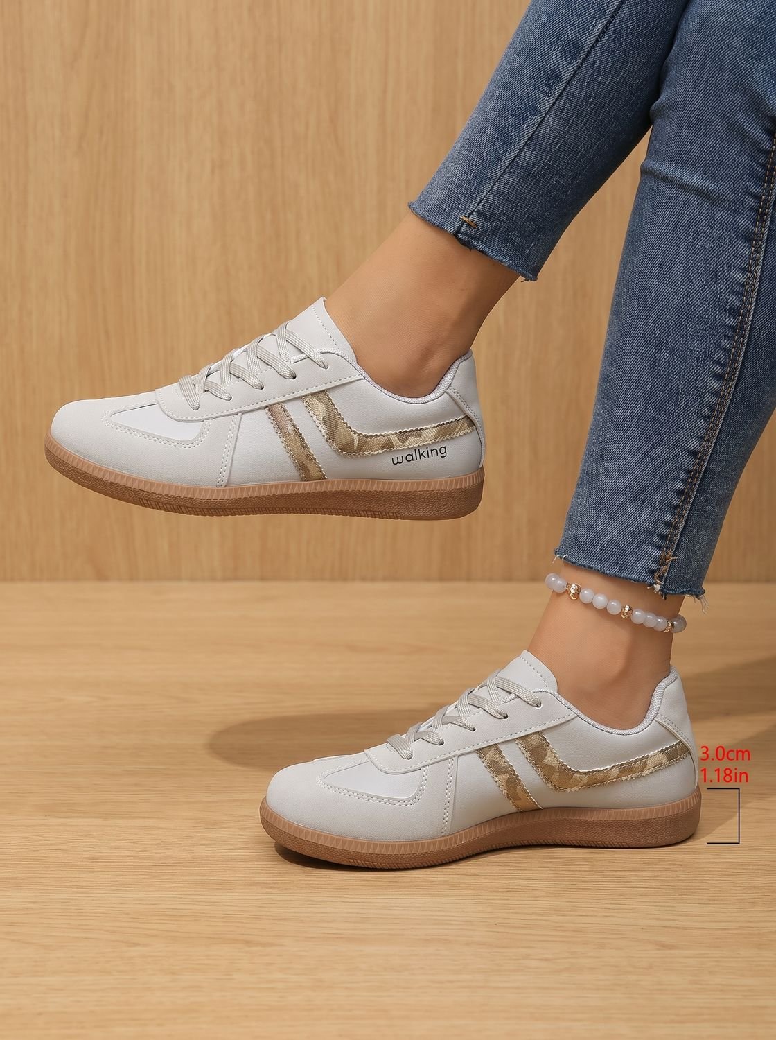 Women's Wide Toe Box Orthopedic Lace-Up Sneakers